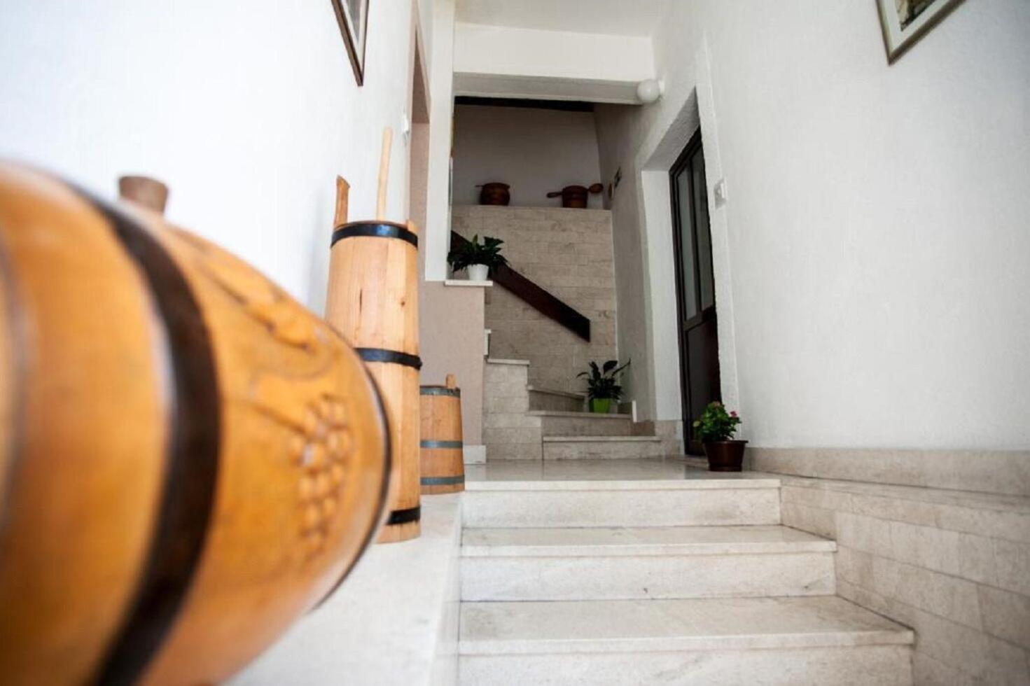 Apartments Verica - 15 M From Beach Krilo Bagian luar foto