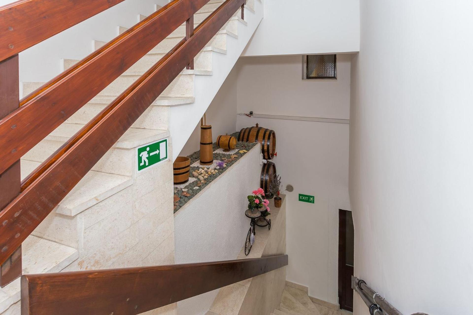 Apartments Verica - 15 M From Beach Krilo Bagian luar foto