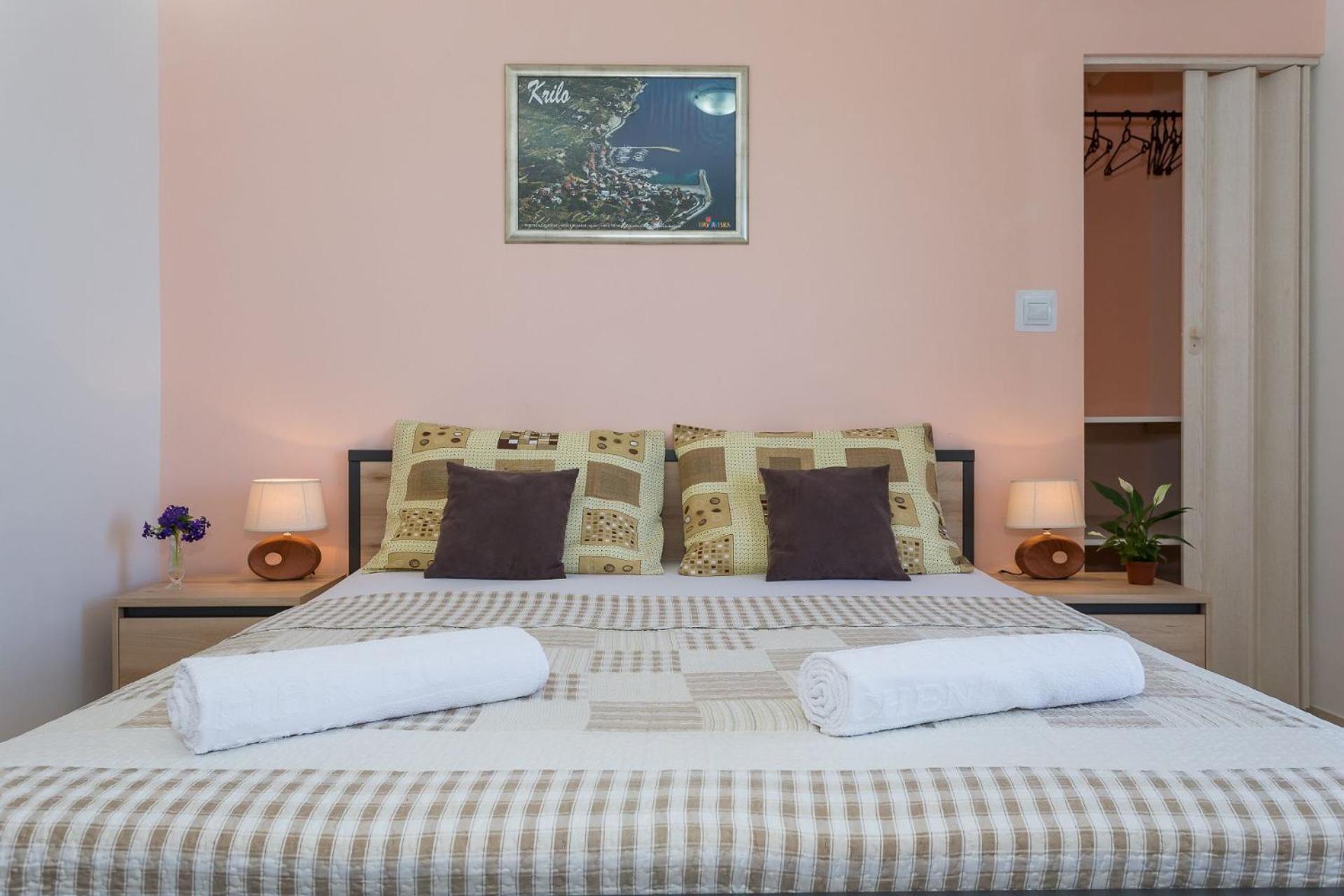 Apartments Verica - 15 M From Beach Krilo Bagian luar foto