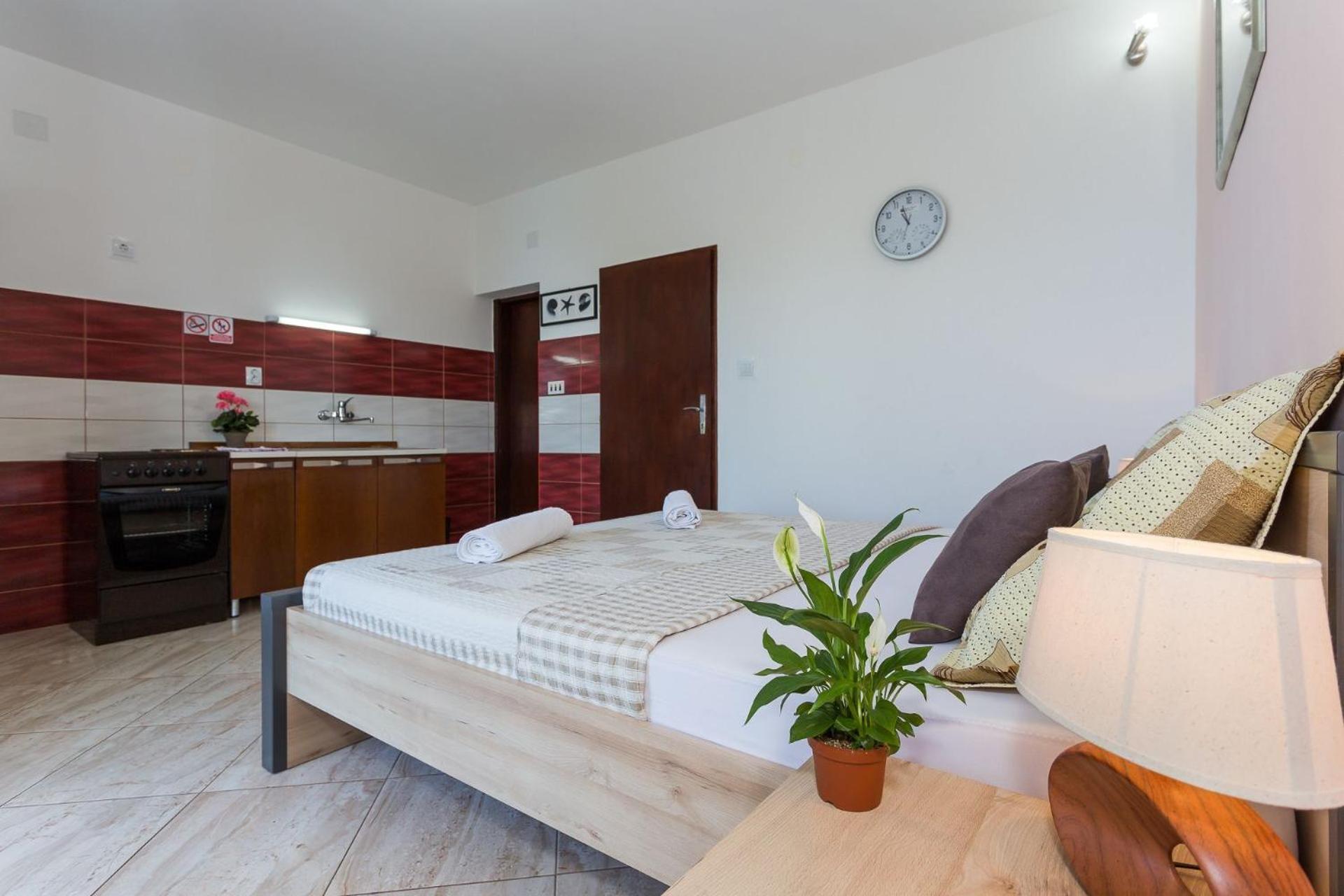Apartments Verica - 15 M From Beach Krilo Bagian luar foto