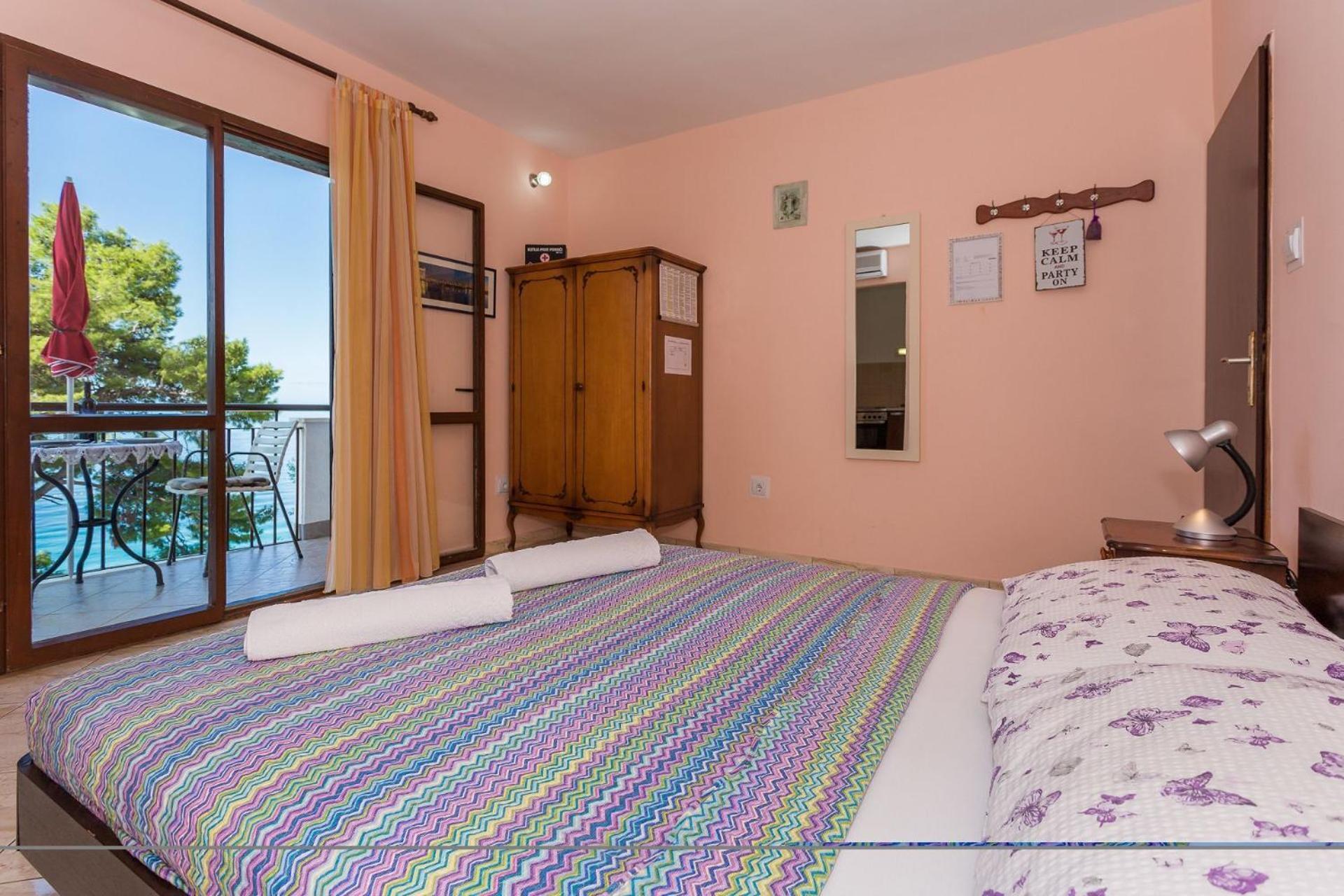 Apartments Verica - 15 M From Beach Krilo Bagian luar foto