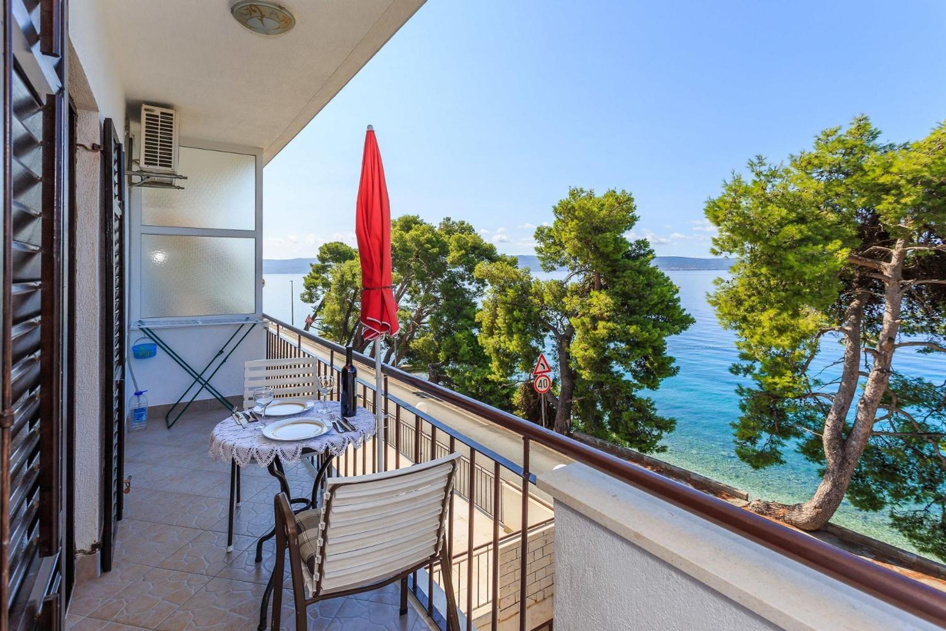 Apartments Verica - 15 M From Beach Krilo Bagian luar foto